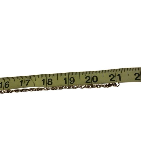 Vintage 18K 750 Gold Virgin Mary Madonna Pendant Charm Italy with Chain & Box 5g - Picture 14 of 14